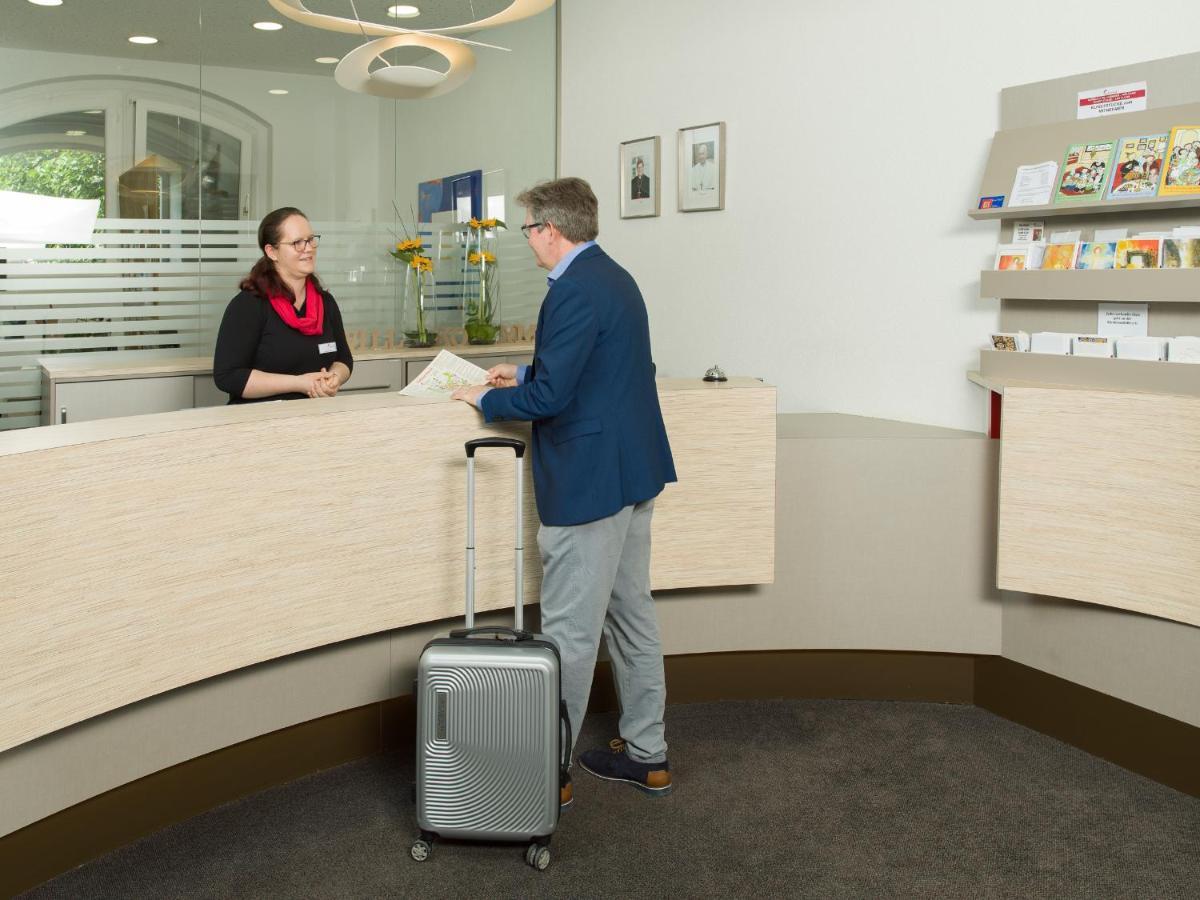 Bildungshaus St. Bernhard - Wohnen Und Tagen Hotel Rastatt Ngoại thất bức ảnh