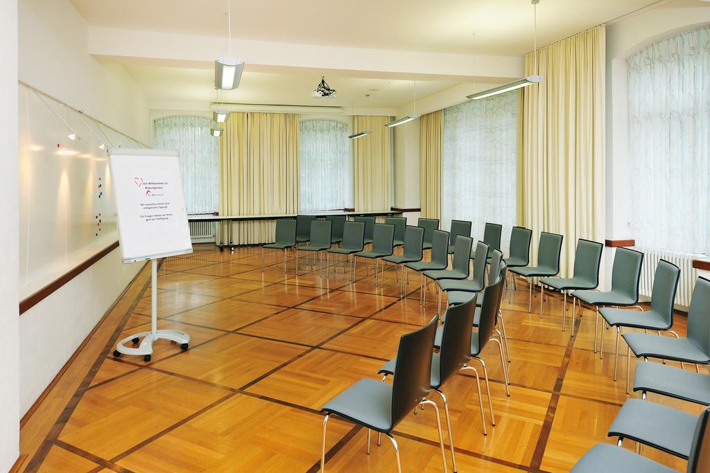 Bildungshaus St. Bernhard - Wohnen Und Tagen Hotel Rastatt Ngoại thất bức ảnh