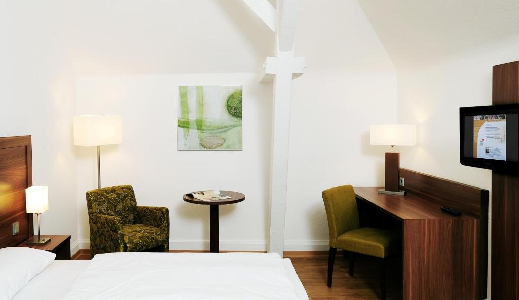 Bildungshaus St. Bernhard - Wohnen Und Tagen Hotel Rastatt Phòng bức ảnh