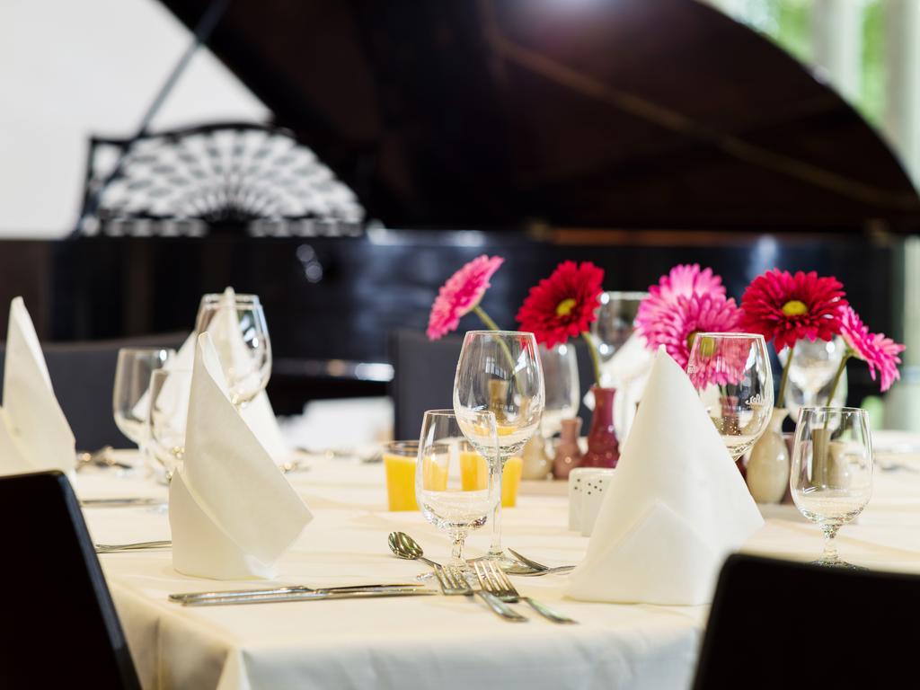 Bildungshaus St. Bernhard - Wohnen Und Tagen Hotel Rastatt Ngoại thất bức ảnh