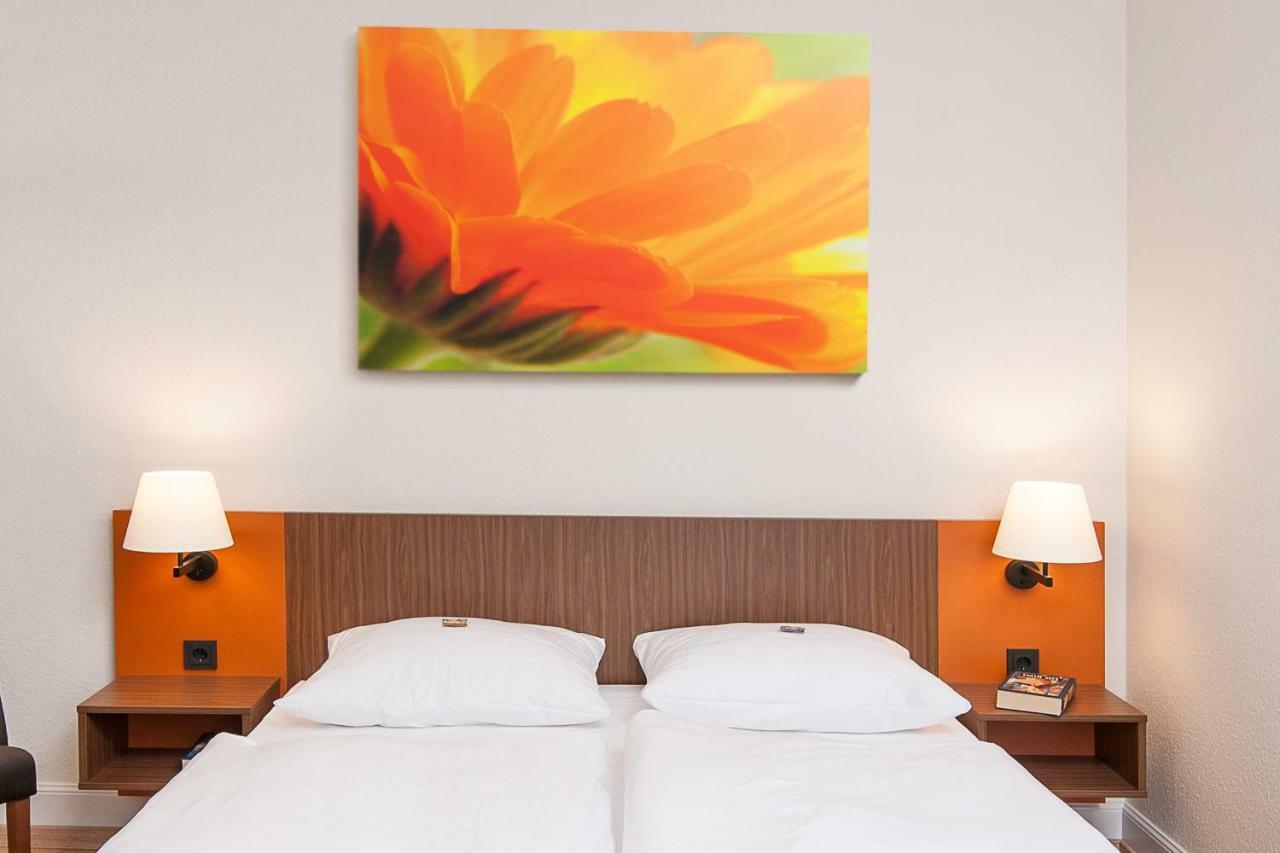 Bildungshaus St. Bernhard - Wohnen Und Tagen Hotel Rastatt Ngoại thất bức ảnh