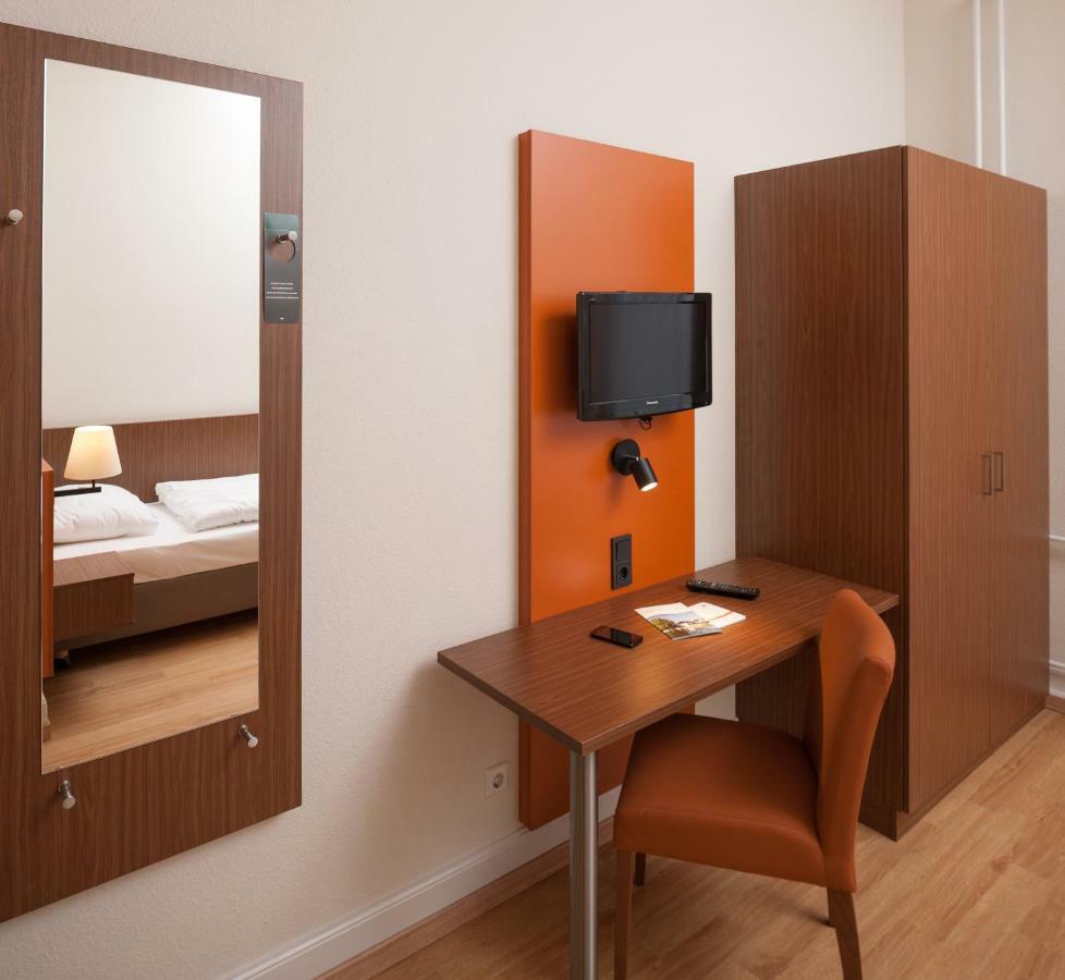 Bildungshaus St. Bernhard - Wohnen Und Tagen Hotel Rastatt Ngoại thất bức ảnh